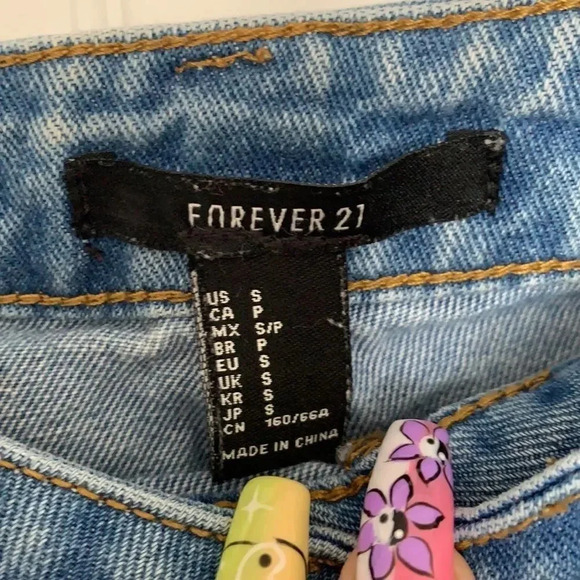 Forever21 Cropped Distressed Jeans - Picture 2 of 3